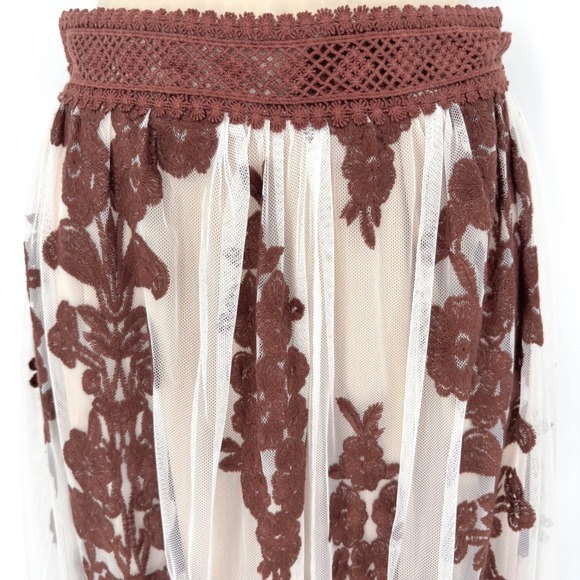 Altar'd State Dresses & Skirts - Altar'd State Arissa Brown Floral Embroidered Mesh Maxi Skirt Womens XS NWT